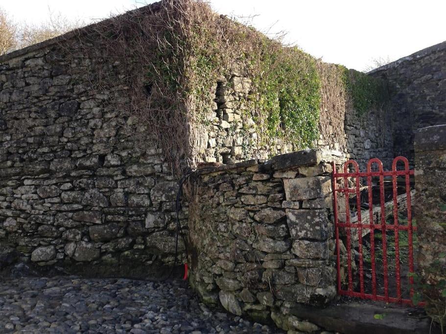 Fermoyle Properties Carleys Cottage Fanore Exteriér fotografie
